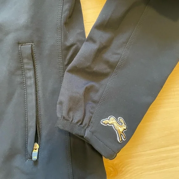 Tracksmith NDO waterproof jacket xs black - Picture 2 of 6